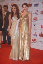 Priyanka Chopra, Kangna Ranaut at The Global Indian Film & Television Honors 2012 in Mumbai on 15th March 2012 (582).JPG